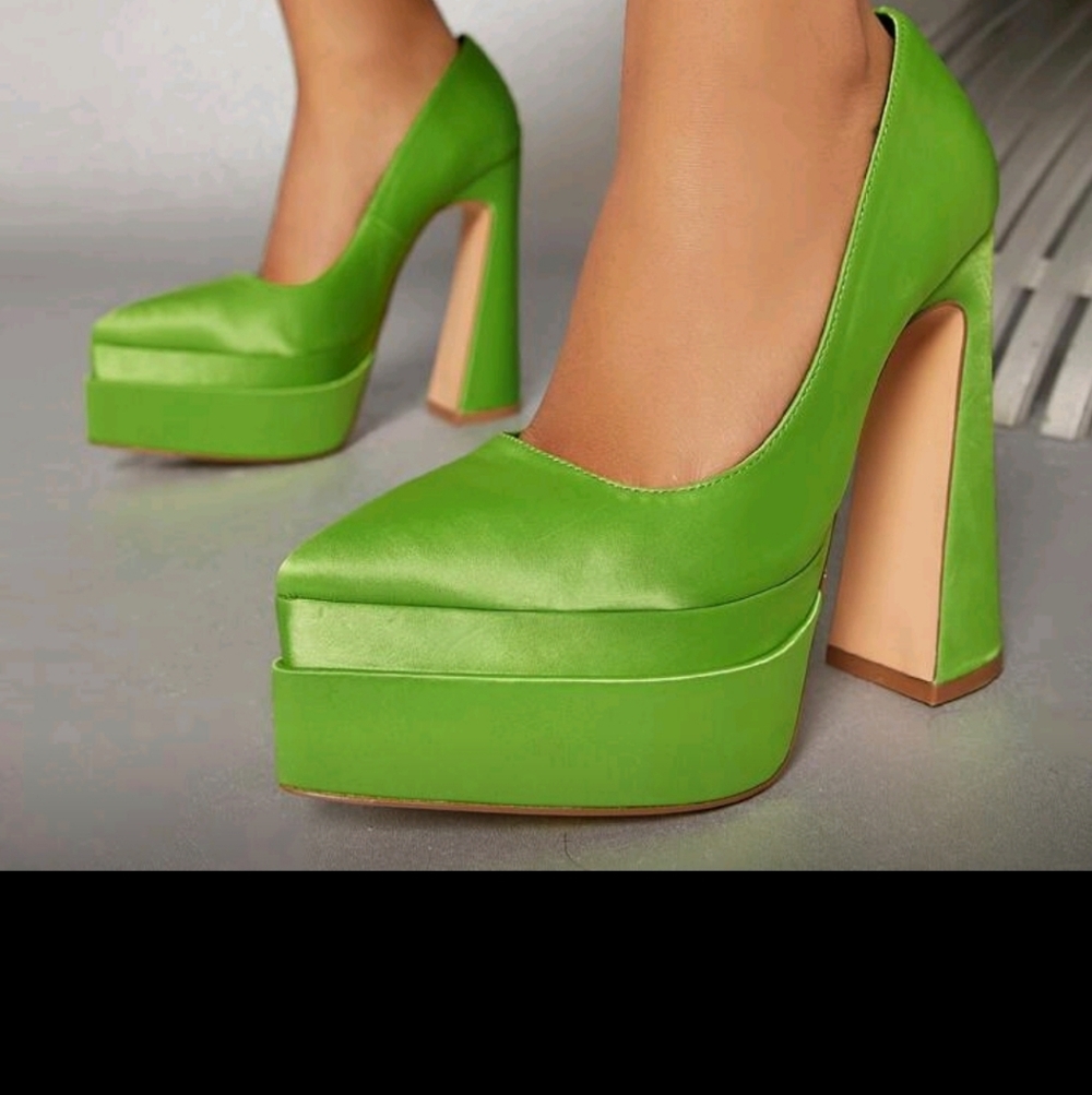 Elegant Green Platform Heels